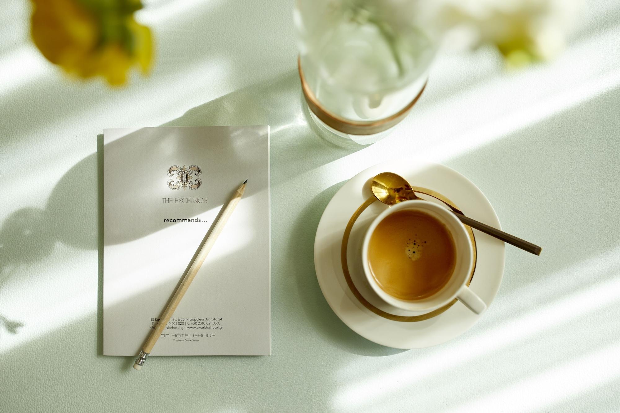 เอ็กเซลซิเออร์ โฮเต็ล Hotel เทสซาโลนิกิ ภายนอก รูปภาพ A cup of coffee