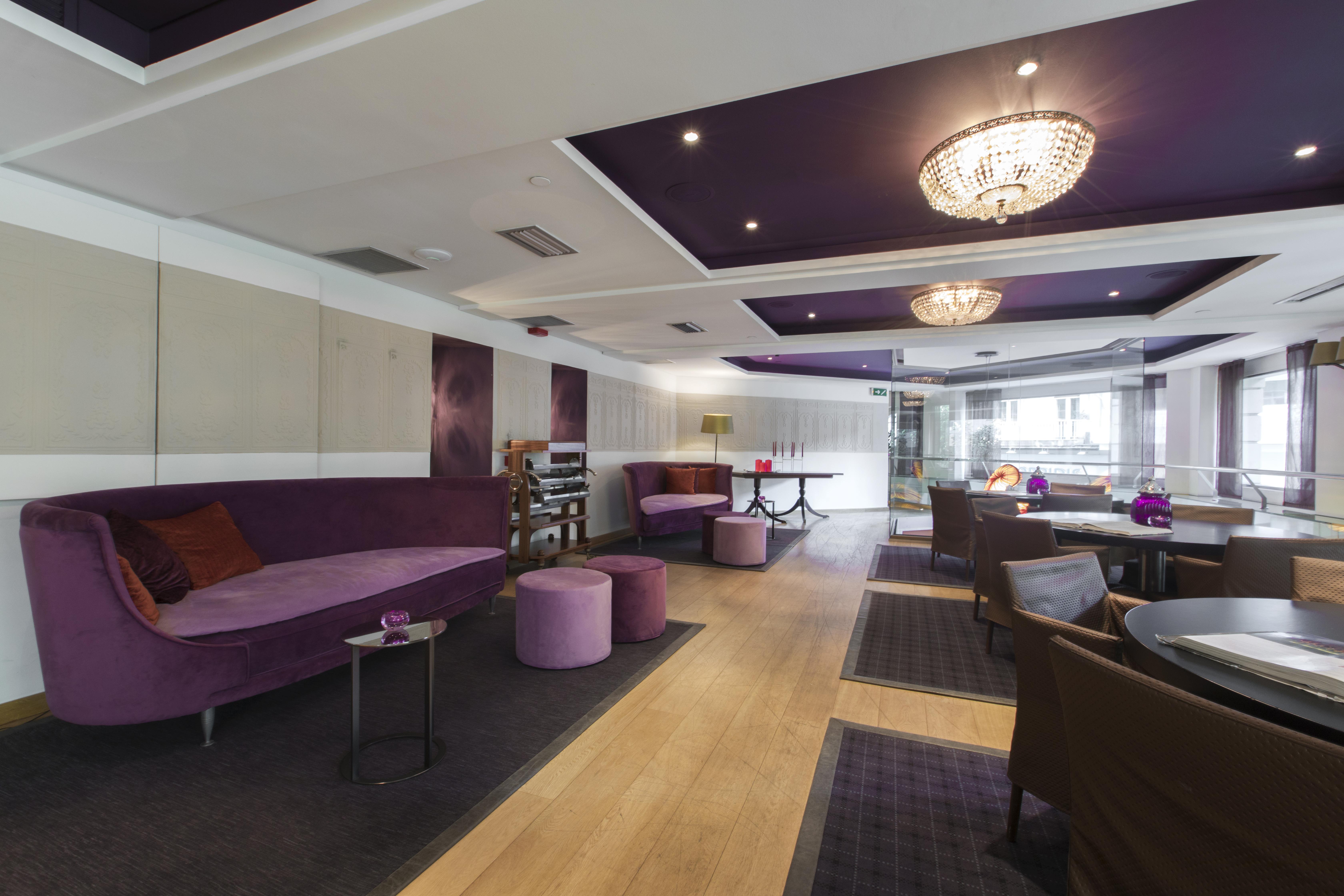 เอ็กเซลซิเออร์ โฮเต็ล Hotel เทสซาโลนิกิ ภายนอก รูปภาพ The lounge at the airport