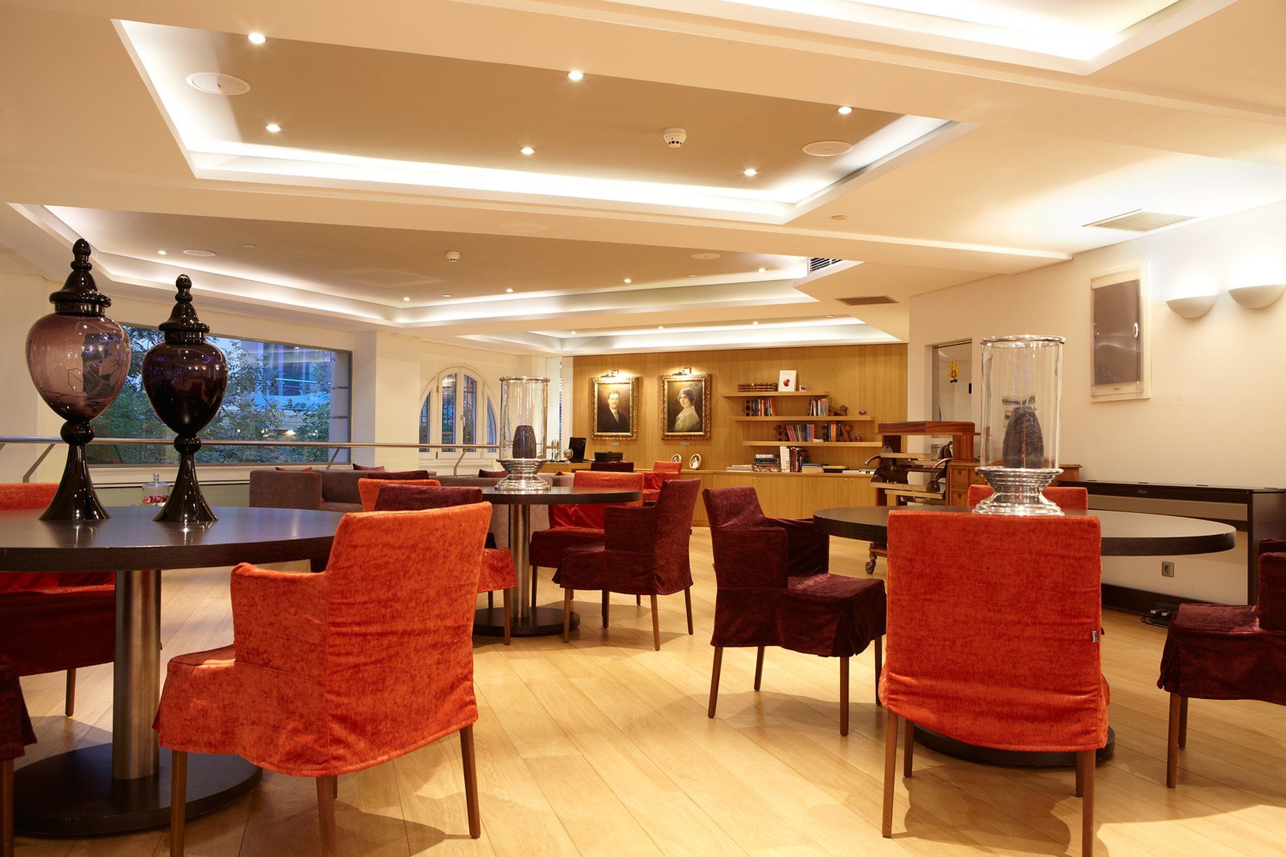 เอ็กเซลซิเออร์ โฮเต็ล Hotel เทสซาโลนิกิ ร้านอาหาร รูปภาพ The Club at London Heathrow Airport